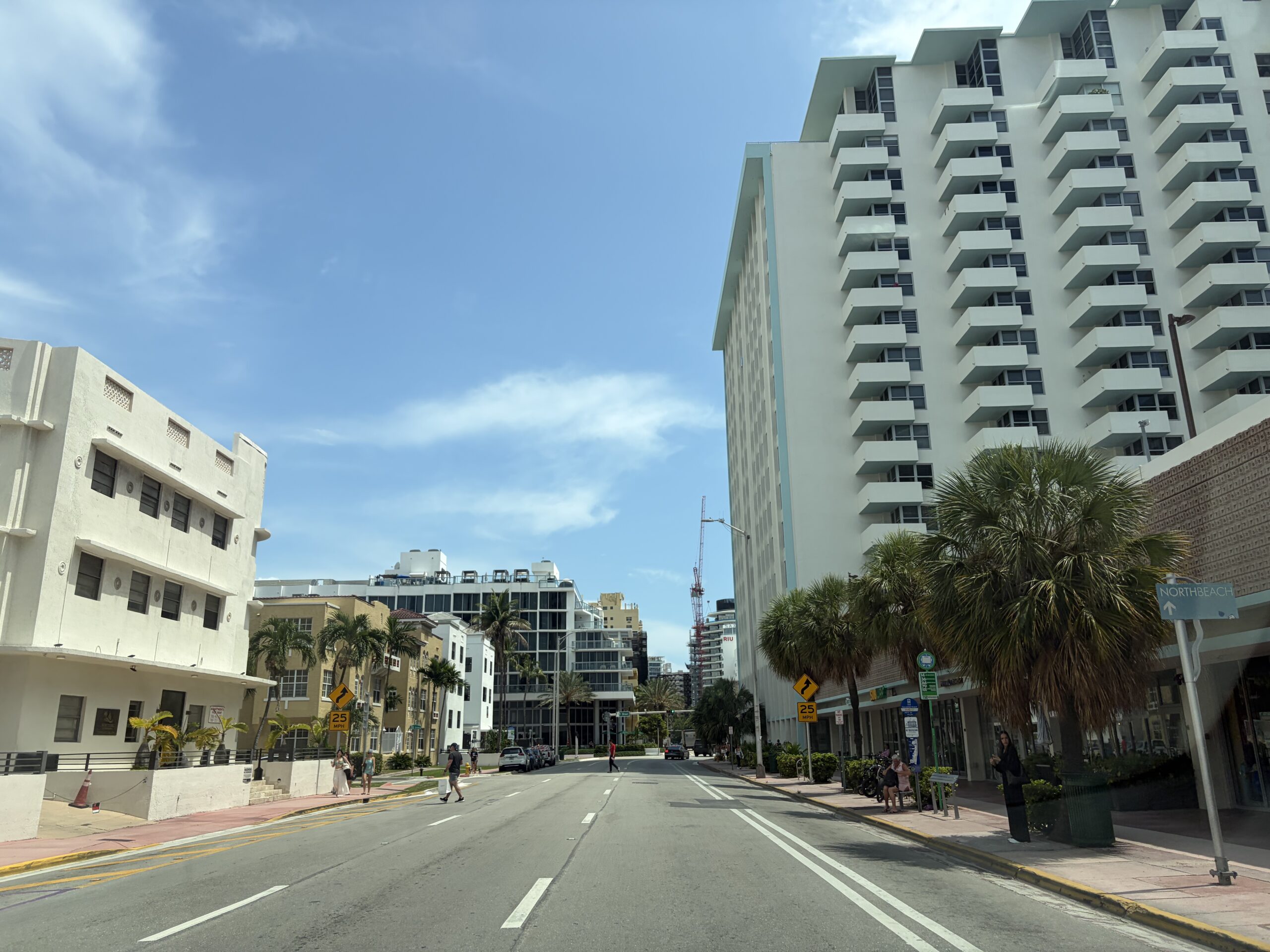 Mobile Notary South Beach traveling to an on-site notary appointment in South Beach and Miami Beach, Florida.